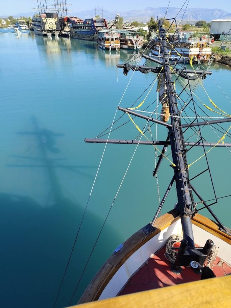 Side Boat Tour